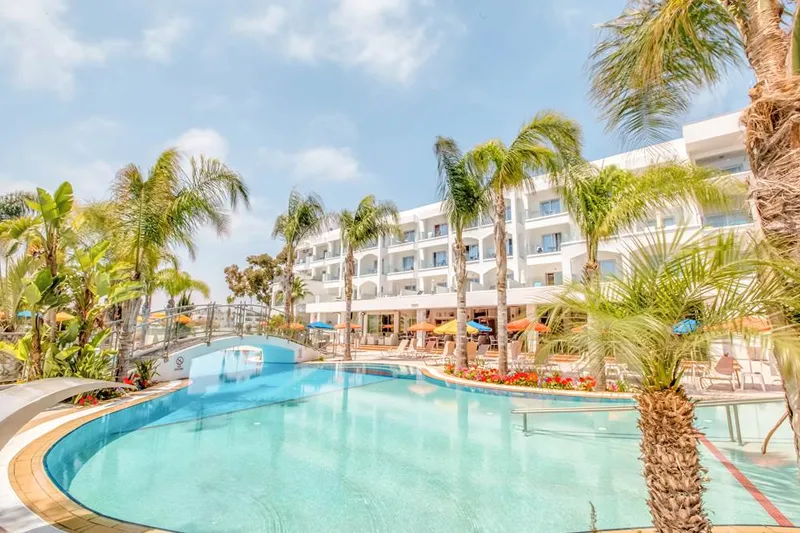 Anesis Hotel