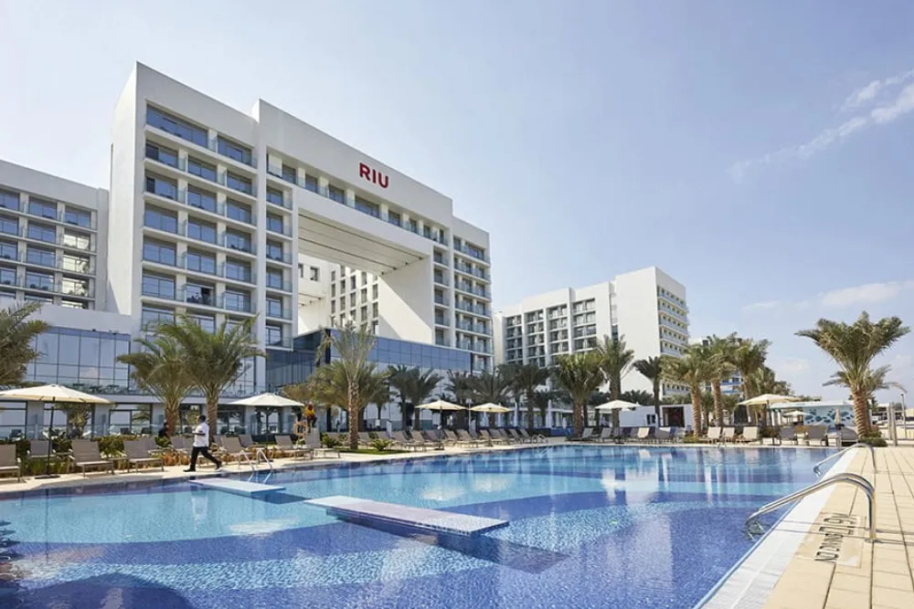 Riu Dubai Pool