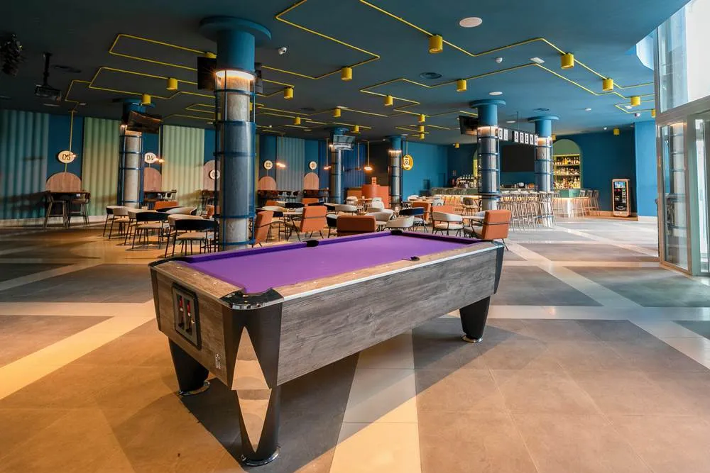 Bar