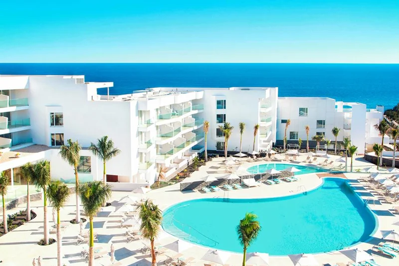 Hotel Lava Beach