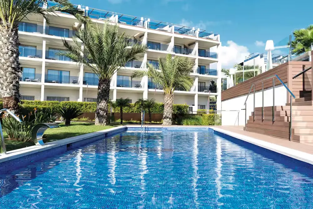 Zafiro Palace Palmanova Adults Pool
