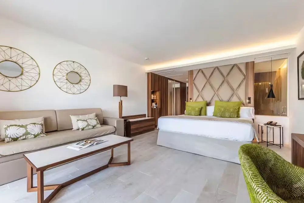 Zafiro Palace Palmanova Junior Suite
