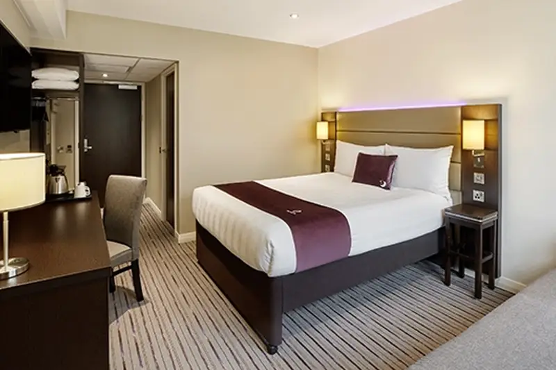 Premier Inn Edinburgh Princes Street